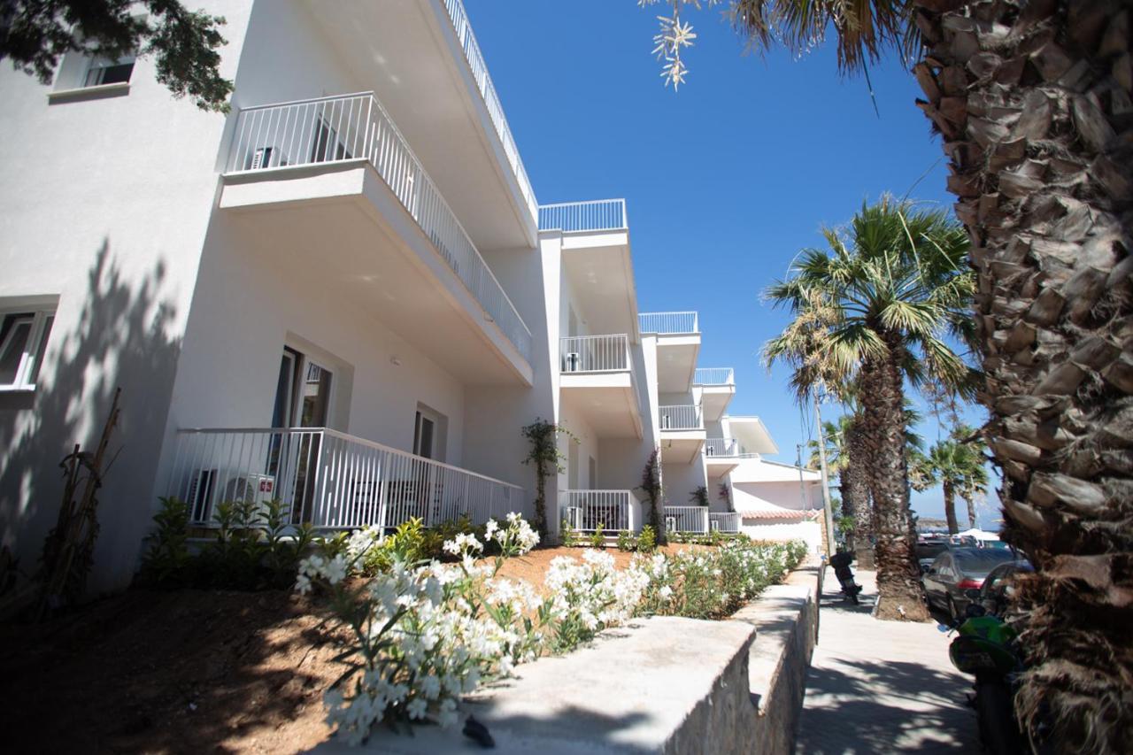 Tiki Beach Studios Néa Mákri Exterior foto