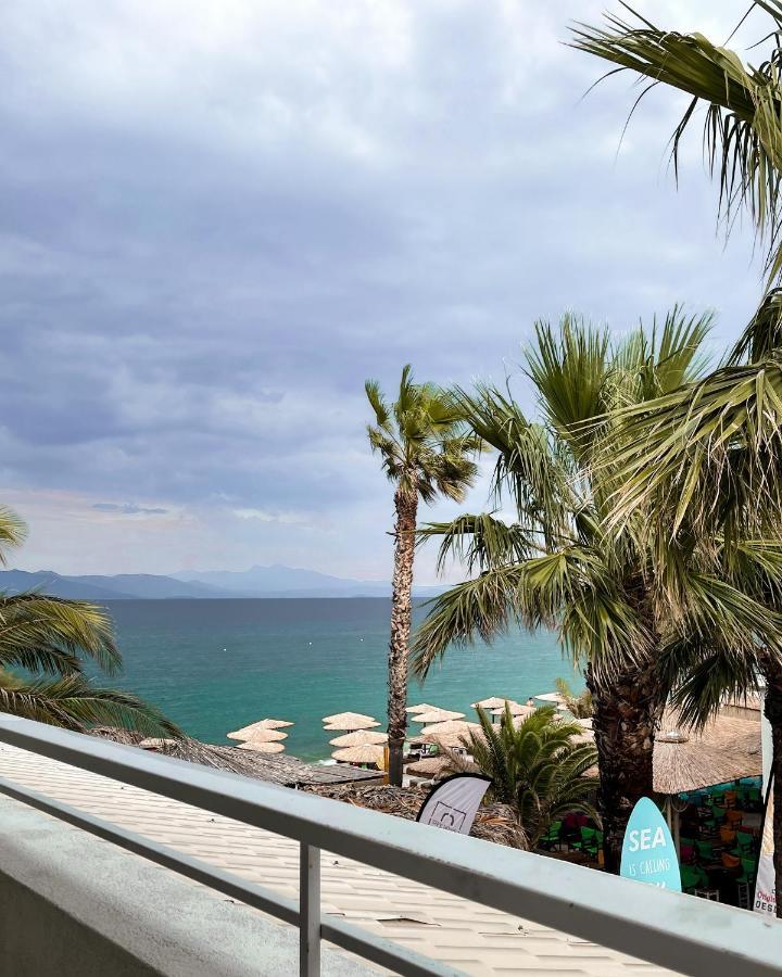 Tiki Beach Studios Néa Mákri Exterior foto
